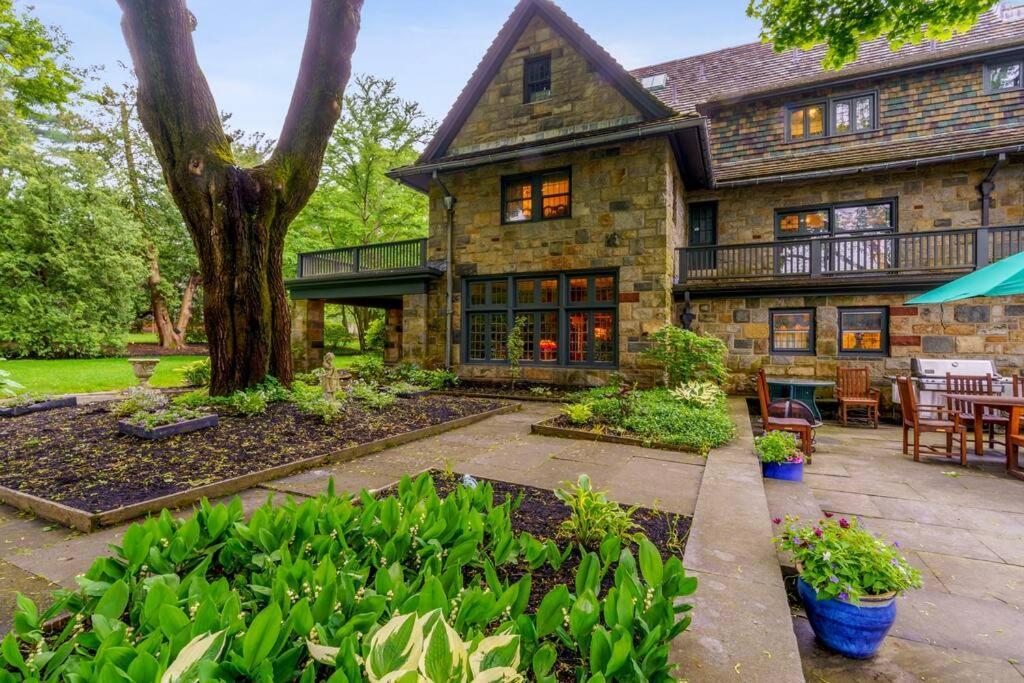 The Mansion At The Highlands Villa Fall River Bagian luar foto